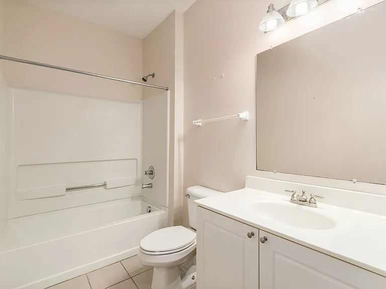 8057 Cranes Crossing Dr — Photo 24