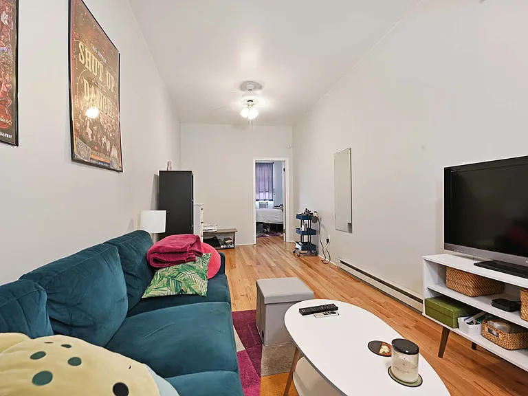 323 Grand St #3R — Photo 8