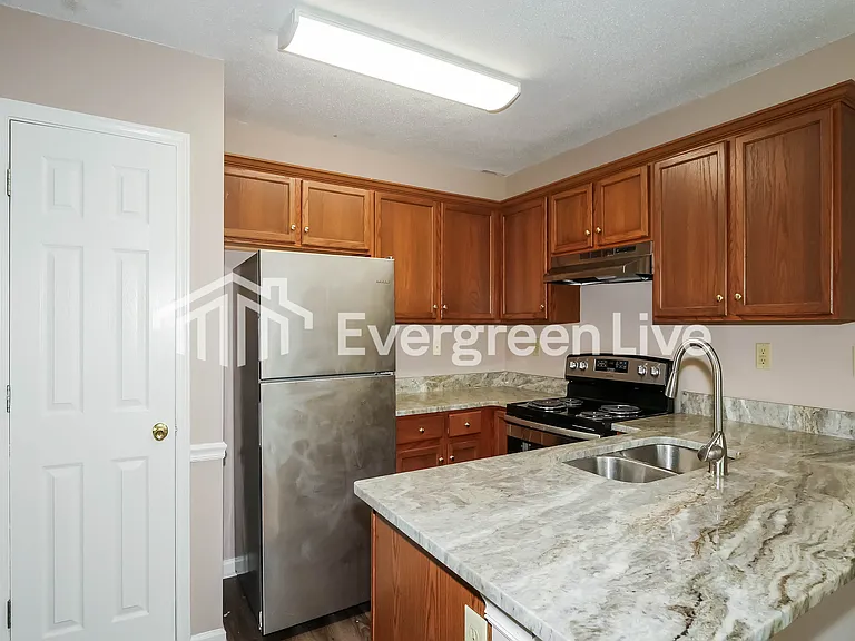 3931 Old Brownsville Rd — Photo 6