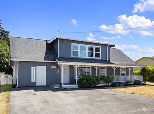 25746 18th Ave S, Des Moines, WA 98198