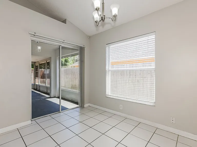1505 Scotch Pine Dr — Photo 4