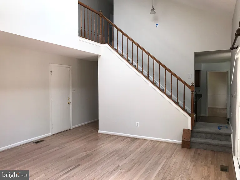 Mainsail Dr — Photo 5