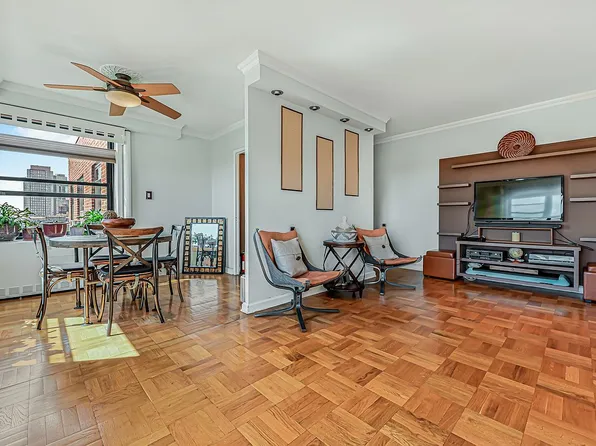 210 Clinton Ave APT 14A, Brooklyn, NY 11205