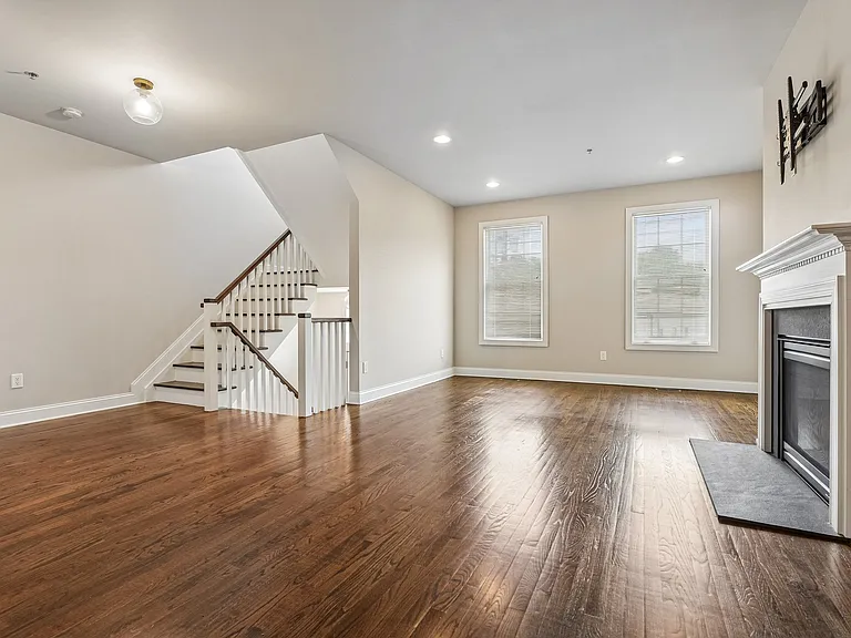36 Bloomfield Ave — Photo 27