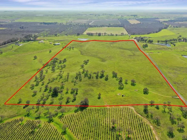 11750 N Wimer Rd, Linden, CA 95236