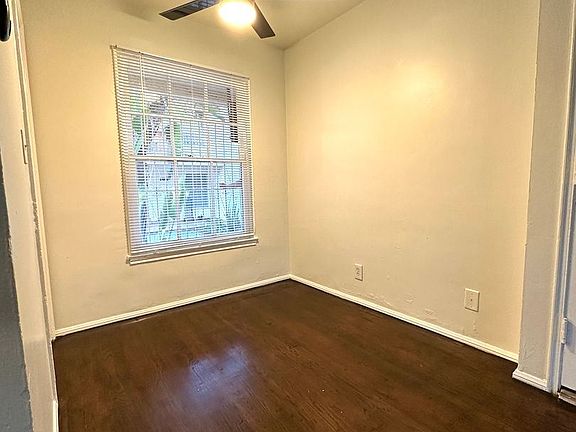 3rd image of 5959 Cahuenga Blvd Unit B