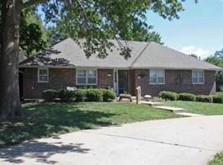 15022 Chestnut St, Basehor, KS 66007