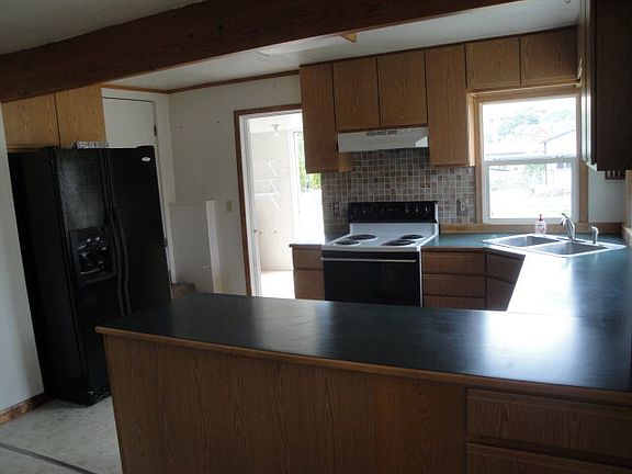 4th image of 214 W Richmond Ave