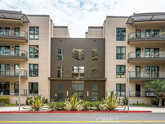 3rd image of 402 Rockefeller Unit 315
