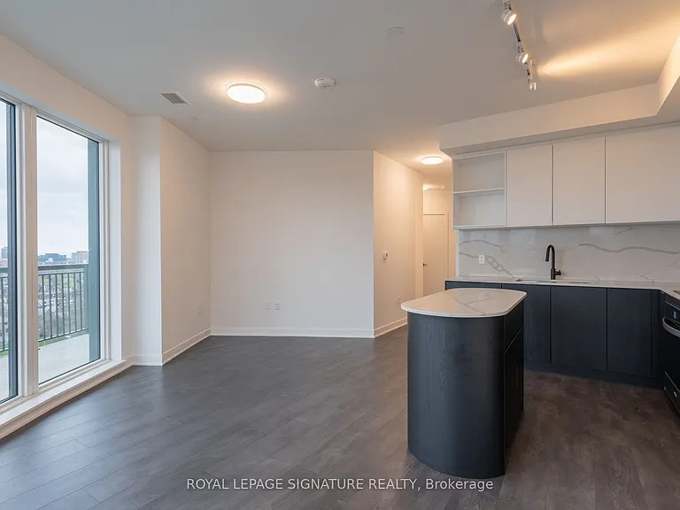 1185 Dupont St #1016 — Photo 3