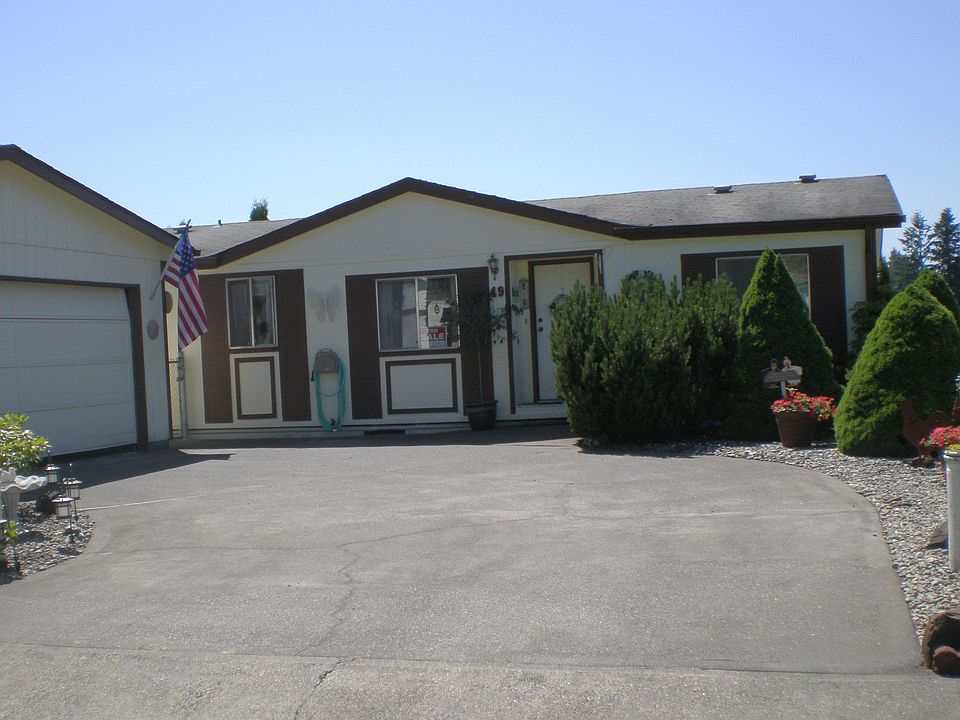 Lovely 3 bedroom 1.75 bath home