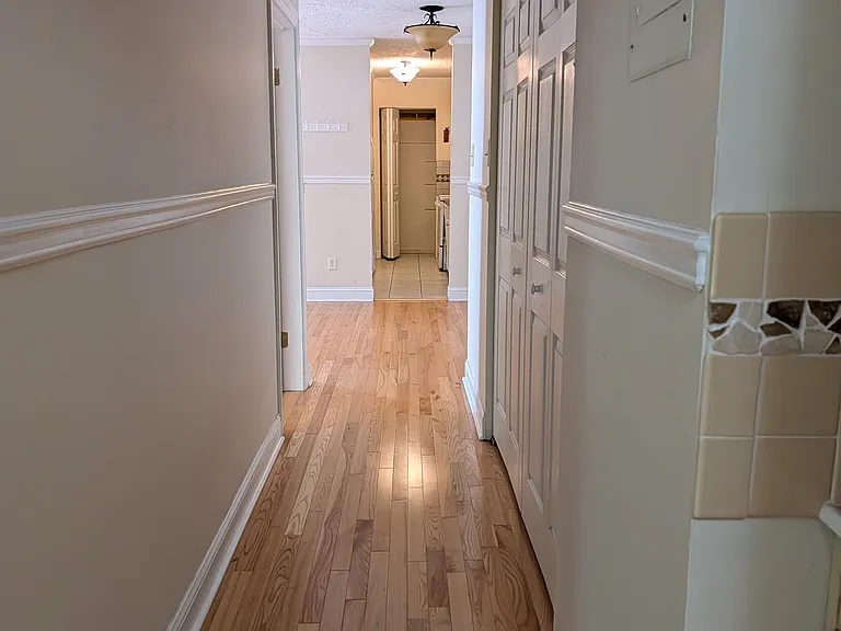 23 Siegtown Rd #7F — Photo 1