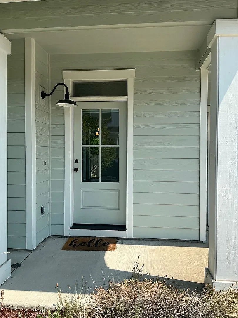 Amelia Craftsman — Photo 2