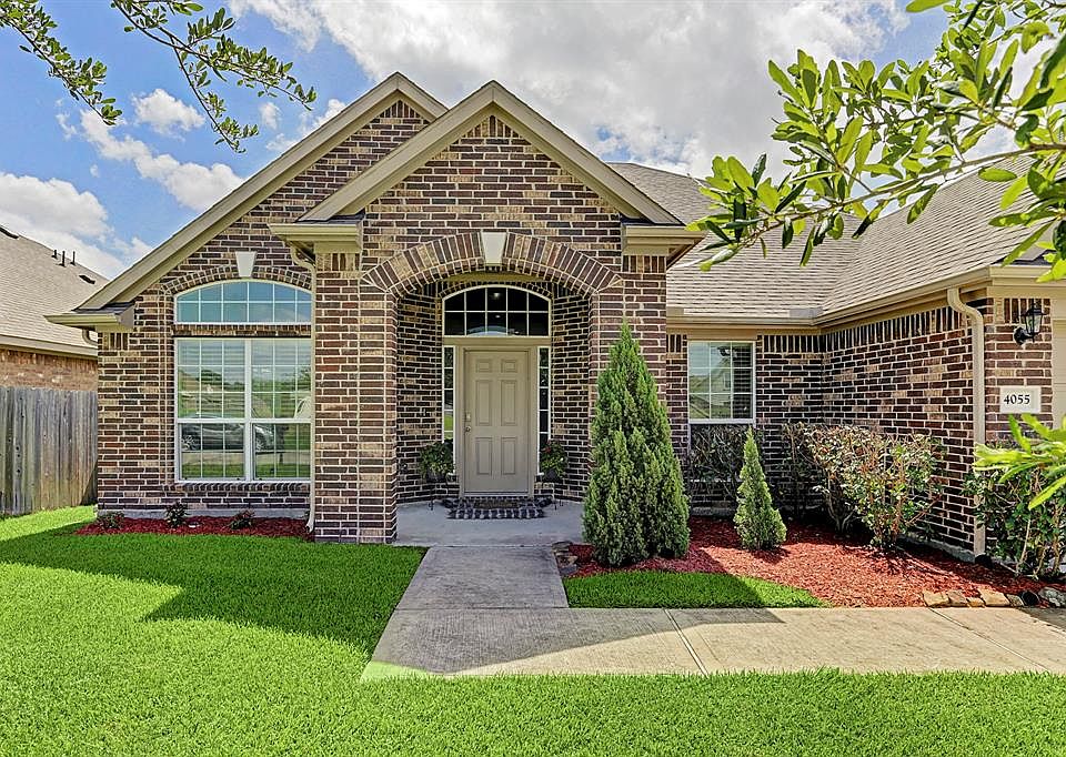 1st image of 4055 Conifer Dr