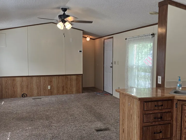 11734 Harp Rd — Photo 26