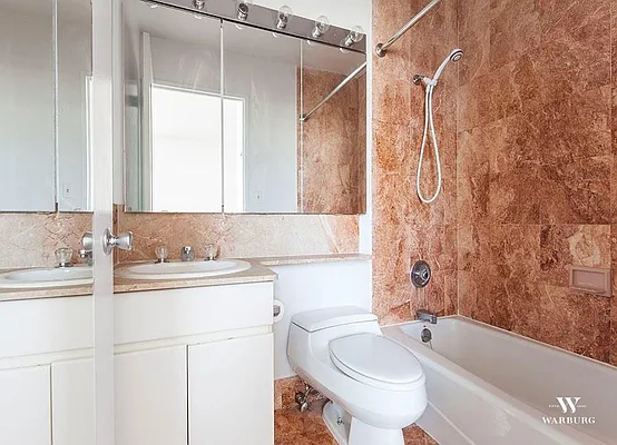 Rented by Warburg | media 18