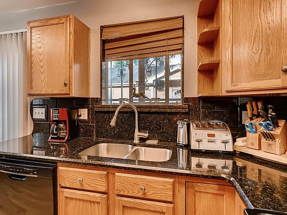 5th image of 4179 W Walsh Pl