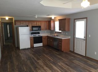306 NE 6th St APT B, Oak Grove, MO 64075