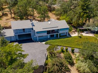 8566 Valley View Rd, Redding, CA 96001