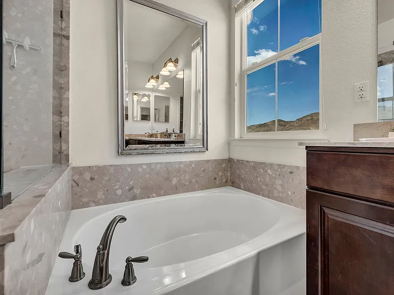 10677 Foxberry Park Dr — Photo 39