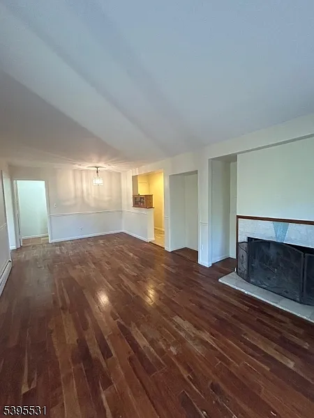 4 bed, 2.0 bath, $2,300 — Photo 2