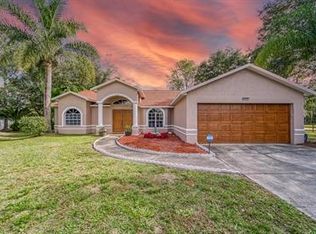 7332 Pine Lands Dr, Wesley Chapel, FL 33544