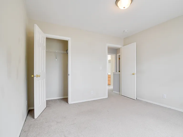 16920 Tulip Ln — Photo 31