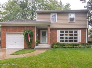 219 N Clark Dr, Palatine, IL 60074
