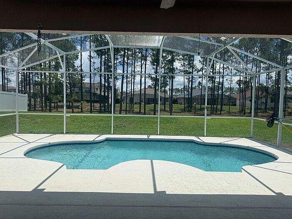 5th image of 218 N Hampton Dr