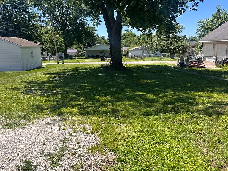 1522 Adams St — Photo 12