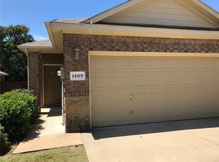 1409 Piedmont Dr, Mansfield, TX 76063