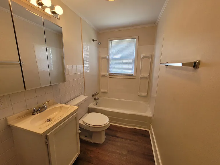804 Klondale Ave — Photo 10