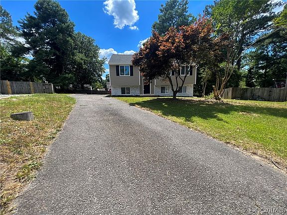 3rd image of 5204 Hallmark Cir
