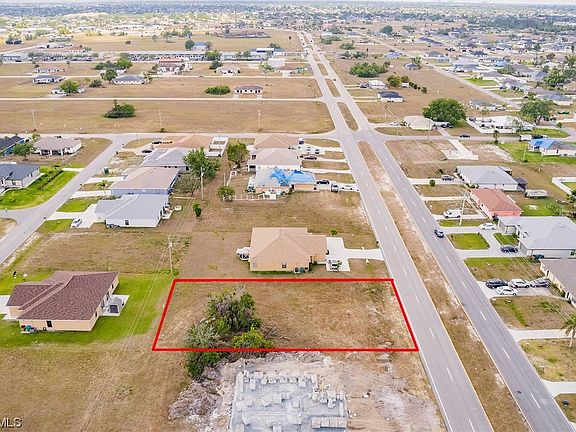 3rd image of 921 Andalusia Blvd