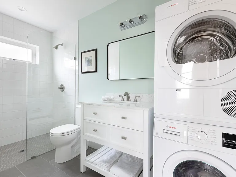 313 Dacian Ave #B — Photo 19