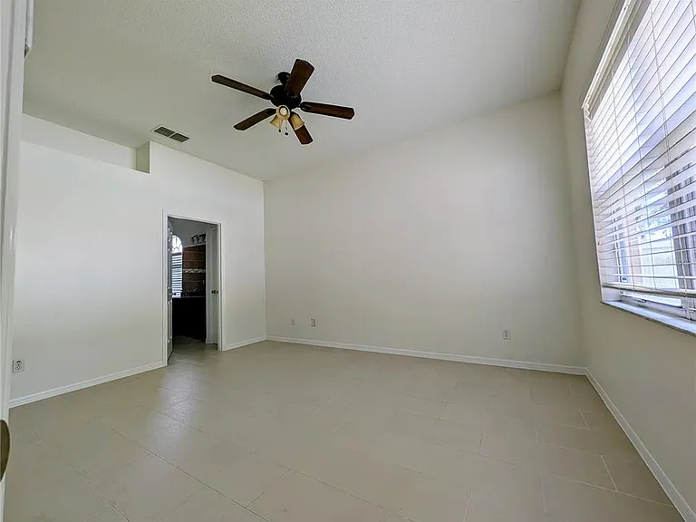 3462 Foxcroft Cir — Photo 20