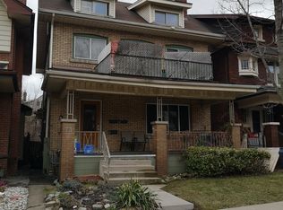 73 Barnesdale Blvd #B, Hamilton, ON L8M2V5