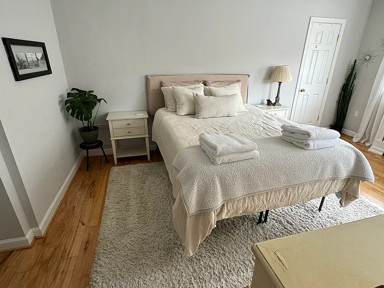 1420 Clifton St NW #205 — Photo 5