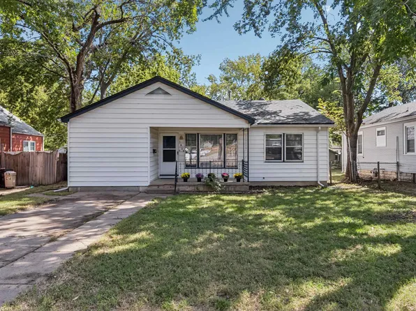 1822 N Woodland Ave, Wichita, KS 67203