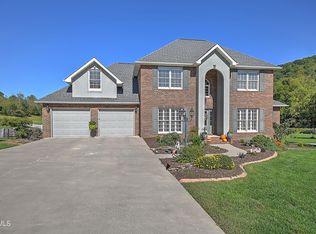 1112 Wiembley Dr, Kingsport, TN 37664