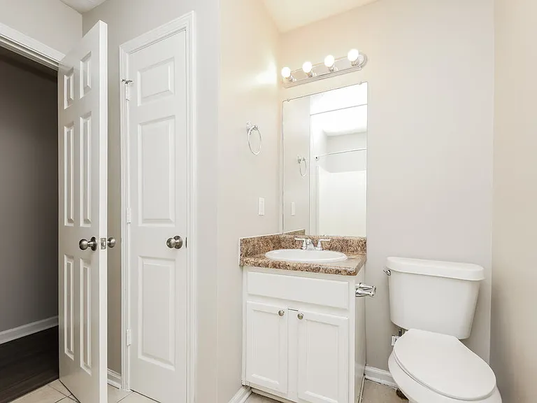 222 Fairview Oak Pl — Photo 17