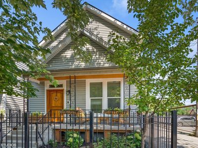 2760 W Saint Mary St, Chicago, IL, 60647
