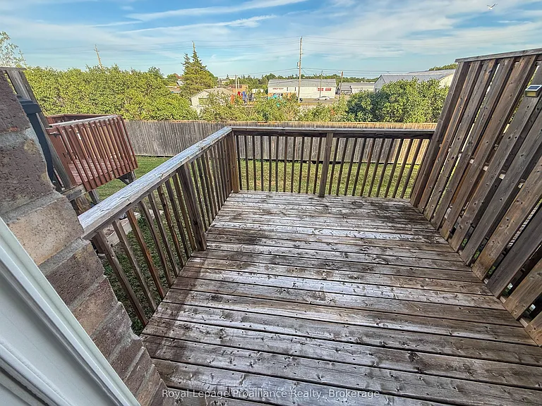 77 Mountain Ash Dr — Photo 22