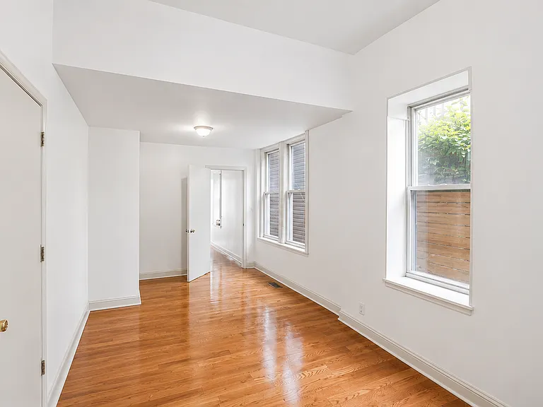 4712 Woodland Ave #1 — Photo 5