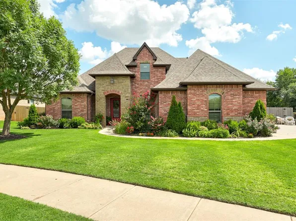 1216 Brayhill Rd, Edmond, OK 73003