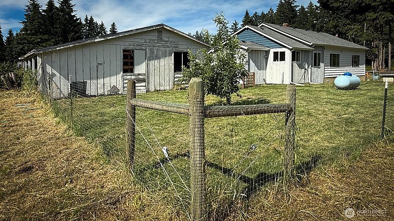 5th image of 16743 Bucoda Highway SE