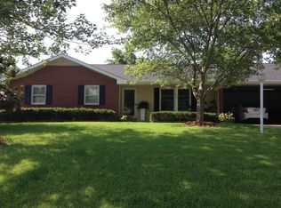 1819 Lawanda Dr, Cape Girardeau, MO 63701