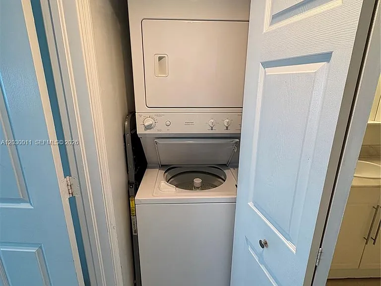 275 NE 18th St #1709 — Photo 27