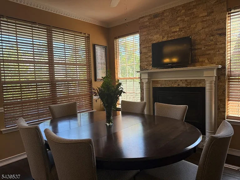 21 Haddenford Dr — Photo 37
