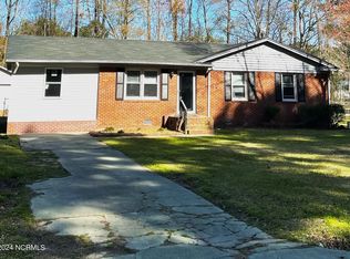 1634 Bunch Ln, Greenville, NC 27834